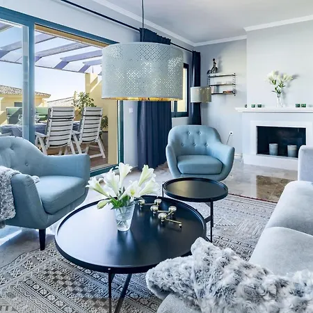 La-beautiful 3 Bedroom Penthouse Close To Sea アパート *