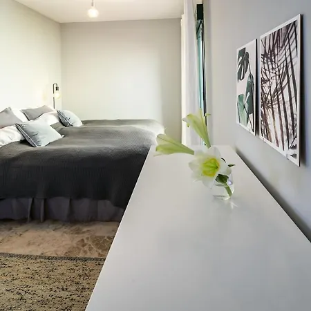 La-beautiful 3 Bedroom Penthouse Close To Sea マルベーリャ